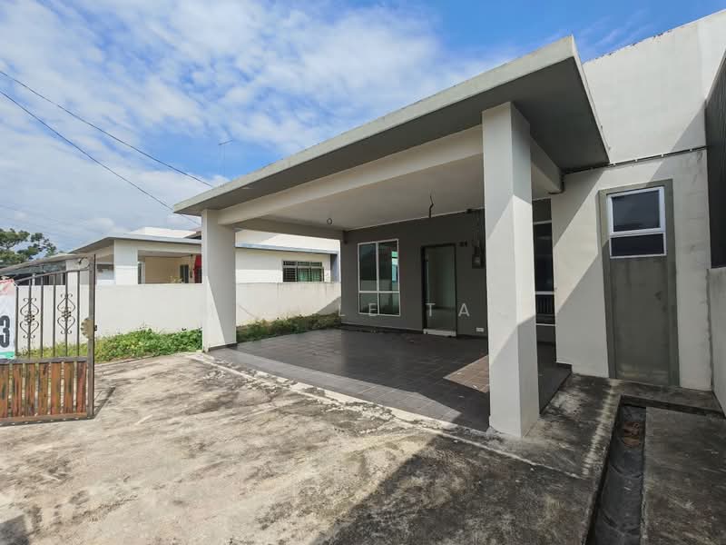 Rumah Berkembar untuk Dijual di Taman Sri Treh (Muar) - Micole Tan - PropertyGuru.com.my