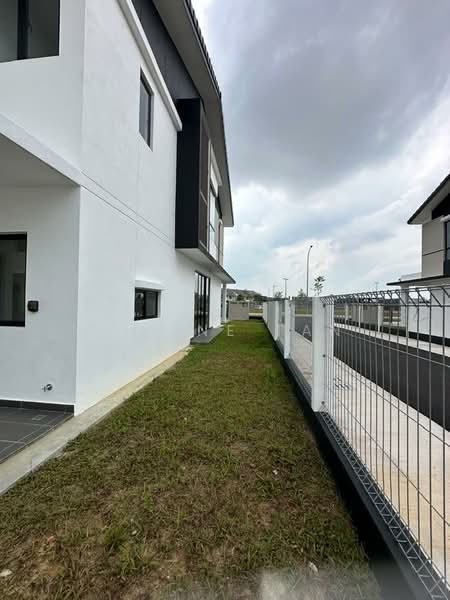 2-storey Terraced House for Sale in Bandar Bukit Raja (Klang) - Eleine Tan - Exterior - PropertyGuru.com.my