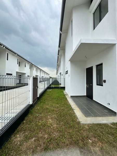 2-storey Terraced House for Sale in Bandar Bukit Raja (Klang) - Eleine Tan - Exterior - PropertyGuru.com.my