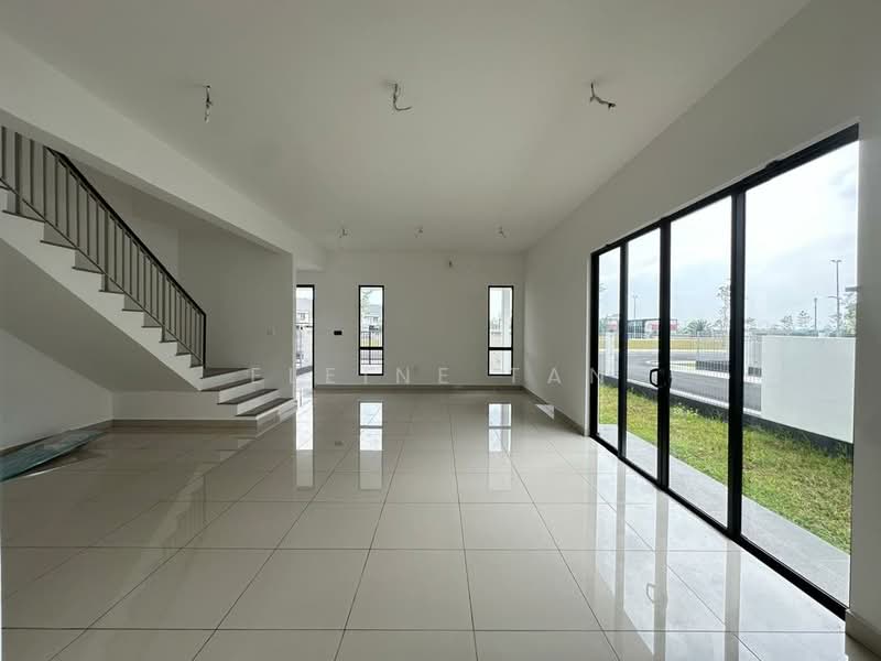 2-storey Terraced House for Sale in Bandar Bukit Raja (Klang) - Eleine Tan - Living Room - PropertyGuru.com.my
