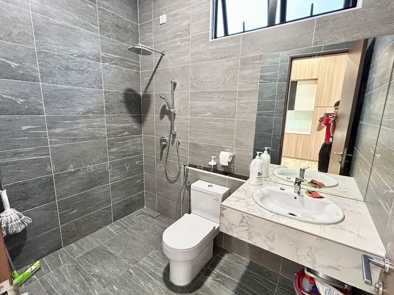 Semi-Detached House for Sale in Iskandar Puteri (Nusajaya) (Johor) - Mandy Goh Siew Li - Bathroom - PropertyGuru.com.my