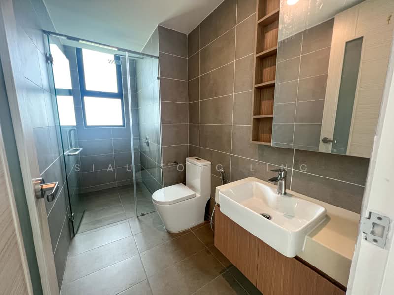 Service Residence for Sale at The M @ Medini Macrolink - Siau Tong Ling - Bathroom - PropertyGuru.com.my