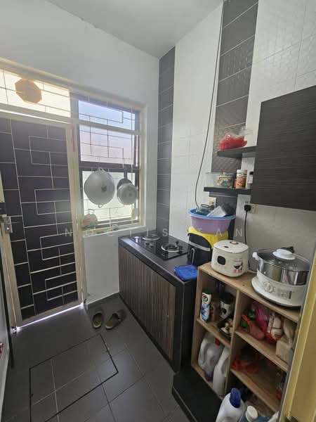 Rumah Teres 1 Tingkat untuk Dijual di Setia Eco Gardens (Gelang Patah) - Noctis Tan - Kitchen - PropertyGuru.com.my