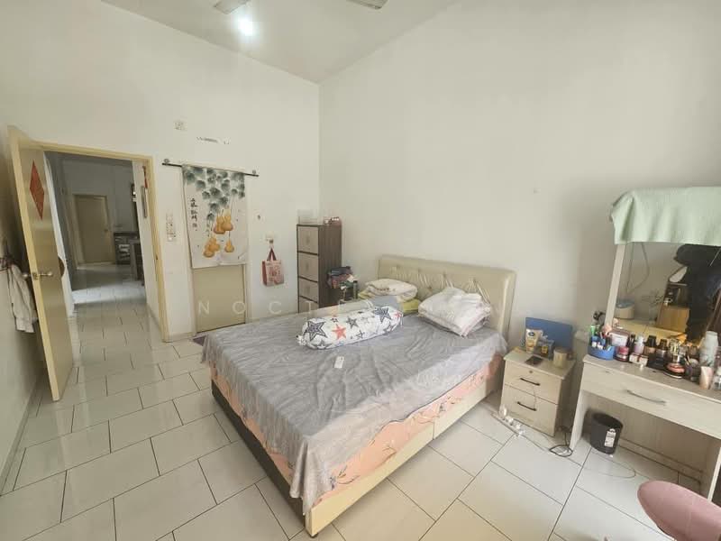 Rumah Teres 1 Tingkat untuk Dijual di Setia Eco Gardens (Gelang Patah) - Noctis Tan - Bedroom - PropertyGuru.com.my