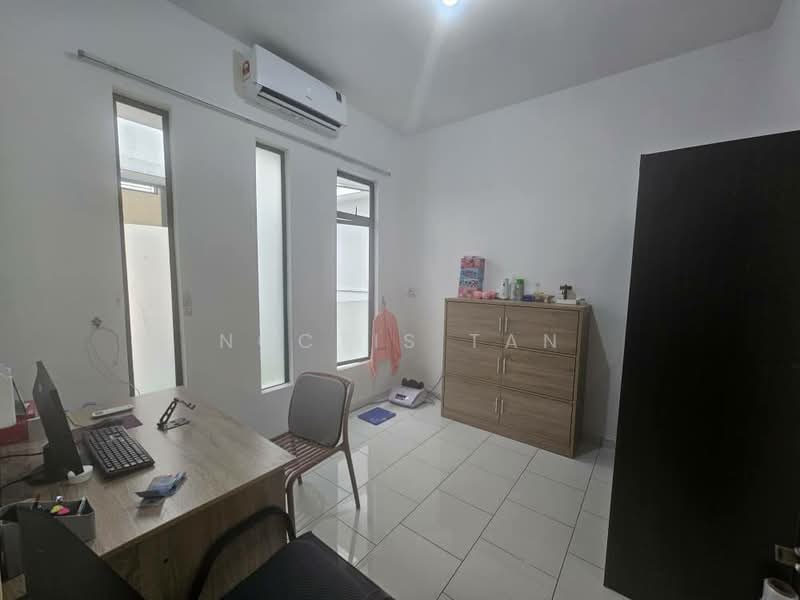 Rumah Teres 1 Tingkat untuk Dijual di Setia Eco Gardens (Gelang Patah) - Noctis Tan - Study - PropertyGuru.com.my