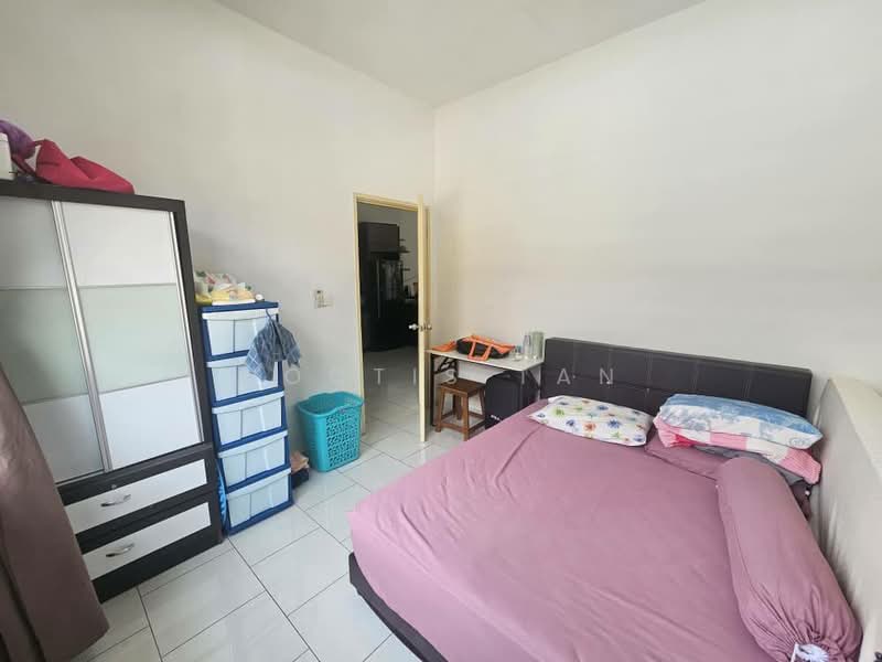 Rumah Teres 1 Tingkat untuk Dijual di Setia Eco Gardens (Gelang Patah) - Noctis Tan - Bedroom - PropertyGuru.com.my