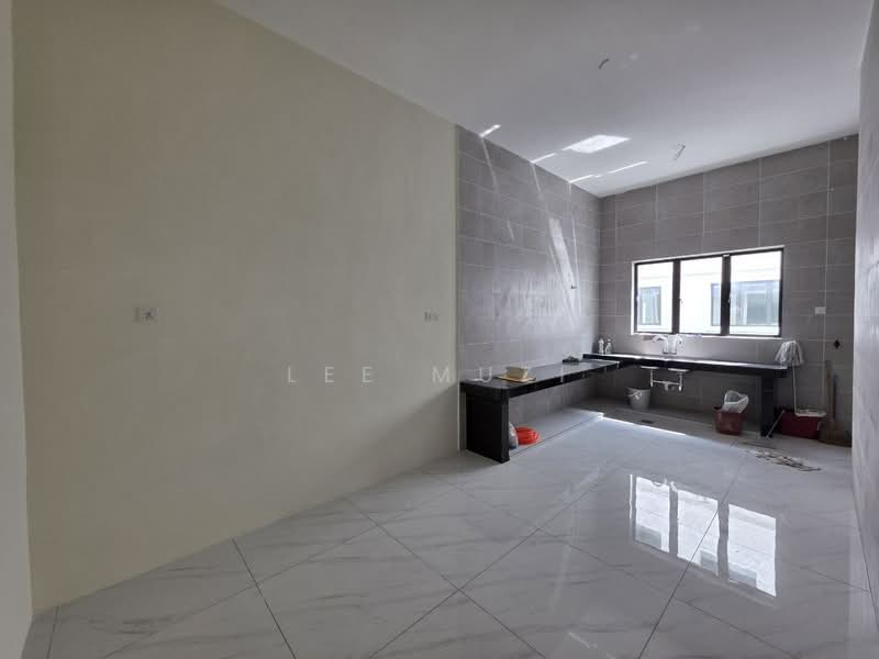 Terraced House for Sale in Taman Klebang Perdana (Chemor) - Lee Muzi - Kitchen - PropertyGuru.com.my