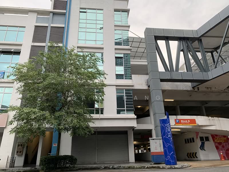 Pejabat untuk Disewa di Bandar Putra Permai (Seri Kembangan) - Kean Phang - Exterior - PropertyGuru.com.my