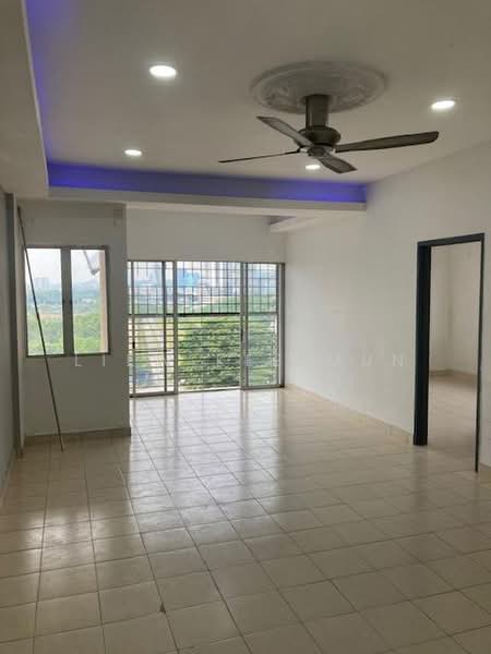 Pangsapuri untuk Disewa di Puchong Permata 3 - Liew Kee Mun - Living Room - PropertyGuru.com.my