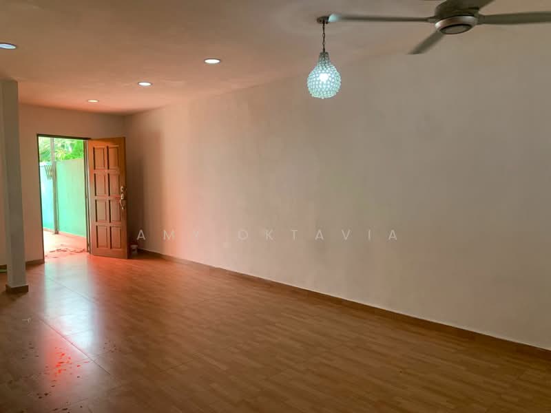 2-storey Terraced House for Sale in Putra Heights (Subang Jaya) - Amy Oktavia - Living Room - PropertyGuru.com.my