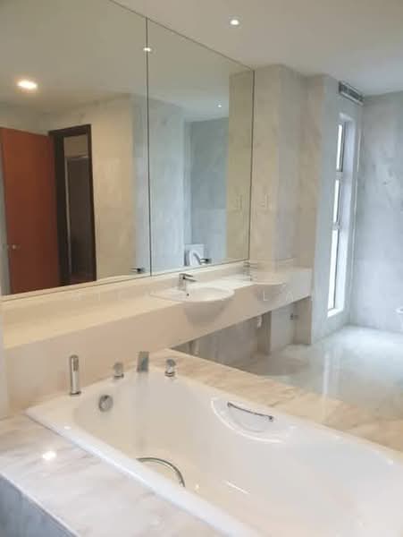 Kondominium untuk Disewa di 9 Bukit Utama Condominium - Michael Lam - Bathroom - PropertyGuru.com.my