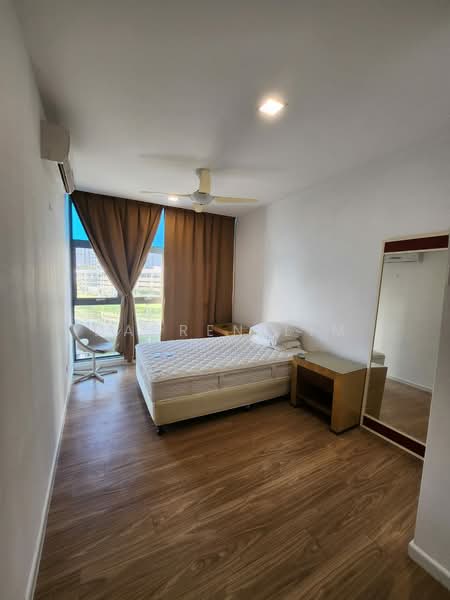 Kondominium untuk Disewa di Lakefront Residence - Darren Lim - Bedroom - PropertyGuru.com.my