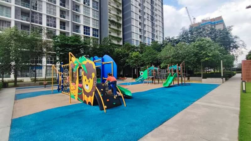 Kondominium untuk Disewa di Lakefront Residence - Darren Lim - Exterior - PropertyGuru.com.my