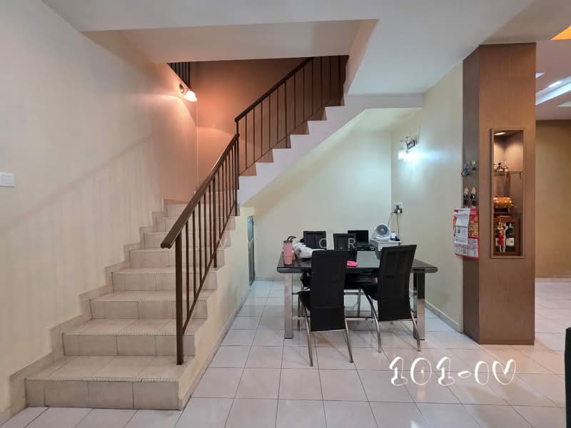 2-storey Terraced House for Sale in Taman Pendamar Indah 2 (Klang) - Ivy Por - Dining Room - PropertyGuru.com.my