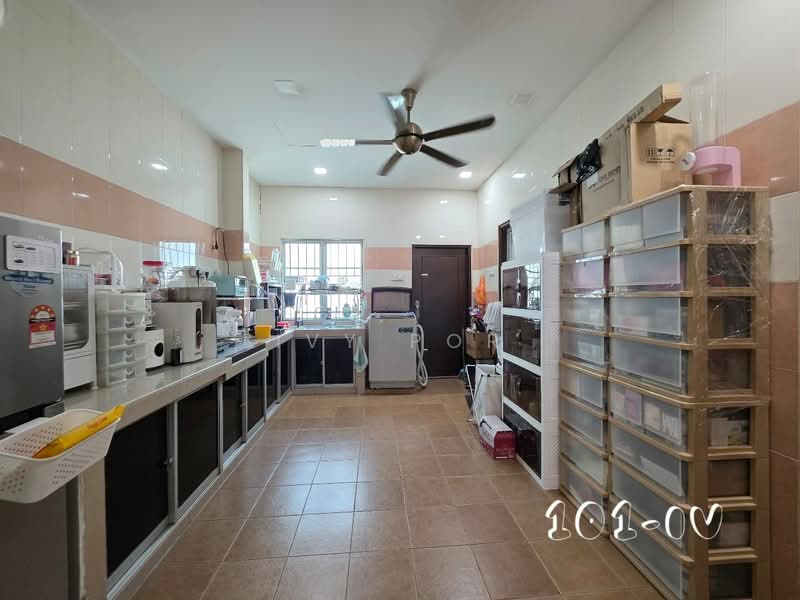2-storey Terraced House for Sale in Taman Pendamar Indah 2 (Klang) - Ivy Por - Kitchen - PropertyGuru.com.my