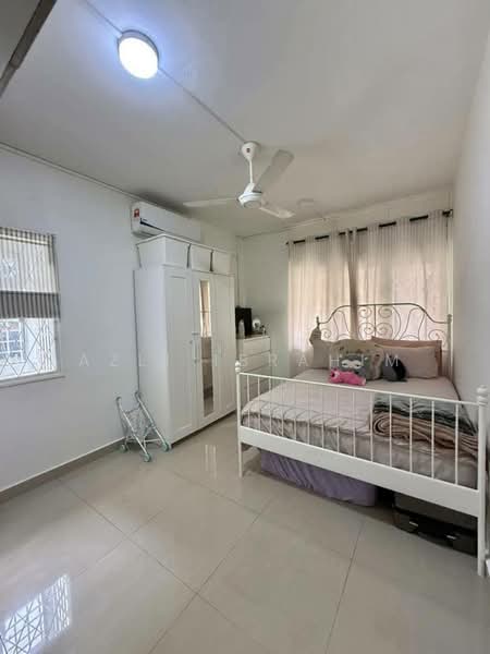 Pangsapuri untuk Dijual di Baiduri - Azli Ibrahim - Bedroom - PropertyGuru.com.my