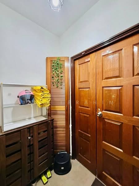Pangsapuri untuk Dijual di Baiduri - Azli Ibrahim - Entrance - PropertyGuru.com.my