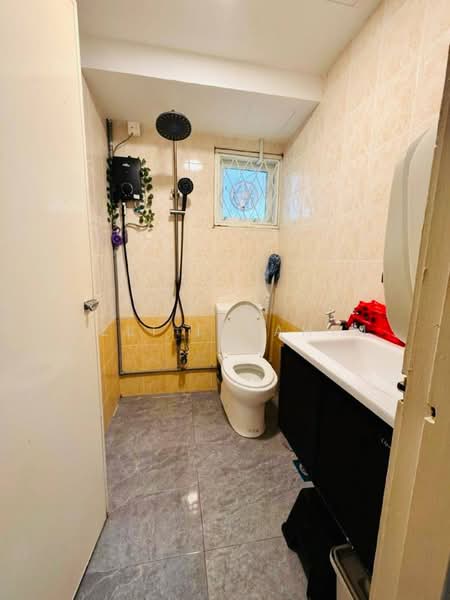 Pangsapuri untuk Dijual di Baiduri - Azli Ibrahim - Bathroom - PropertyGuru.com.my