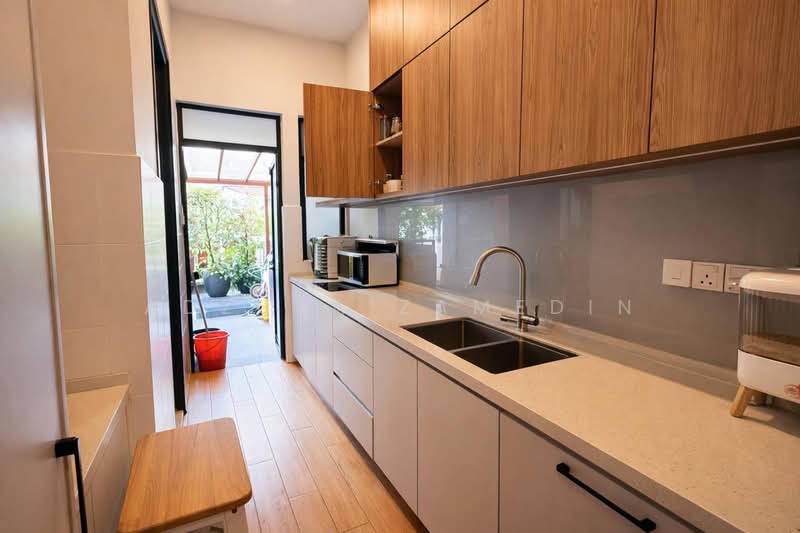 Rumah Berkembar untuk Dijual di Alam Impian (Shah Alam) - Adzura Zamedin - Kitchen - PropertyGuru.com.my