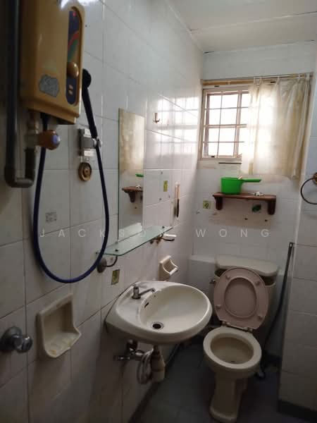 Condominium for Rent at Desa Cindaimas - Jackson Wong - Bathroom - PropertyGuru.com.my