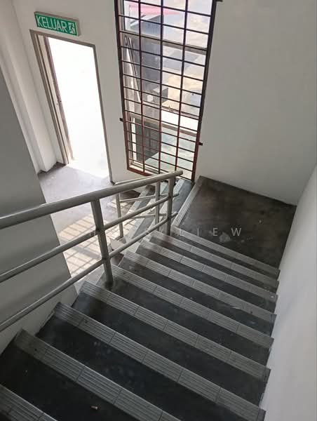 Kilang untuk Disewa di Taman Desa Cemerlang (Ulu Tiram) - Chris Liew - Entrance - PropertyGuru.com.my