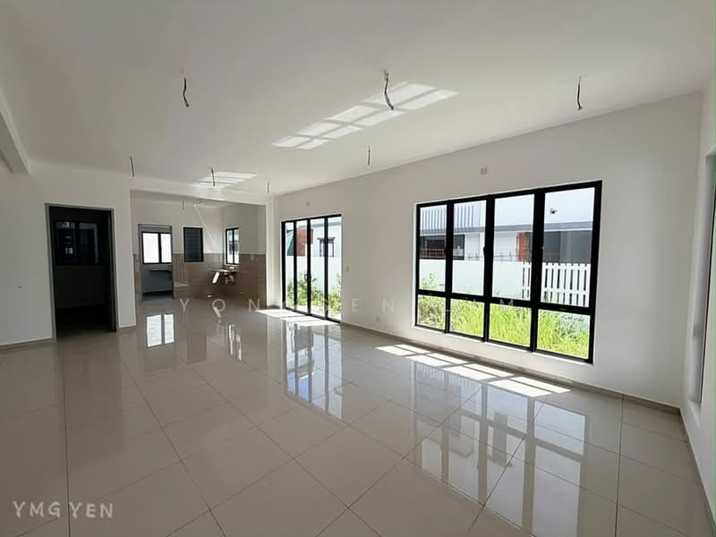 Semi-Detached House for Sale in Setia Utama (Setia Alam) - Yongsen Lim - Living Room - PropertyGuru.com.my