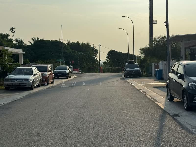 Semi-Detached House for Rent in Shah Alam (Selangor) - Salawati Busro - Exterior - PropertyGuru.com.my