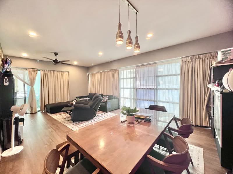 Service Residence for Sale at Saujana Residency - Azli Ibrahim - Living Room - PropertyGuru.com.my