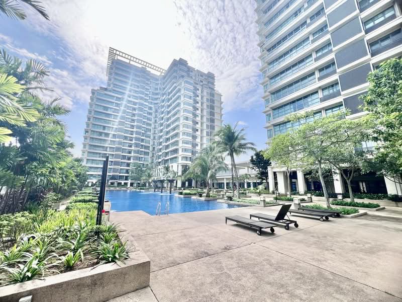 Service Residence for Sale at Saujana Residency - Azli Ibrahim - Exterior - PropertyGuru.com.my