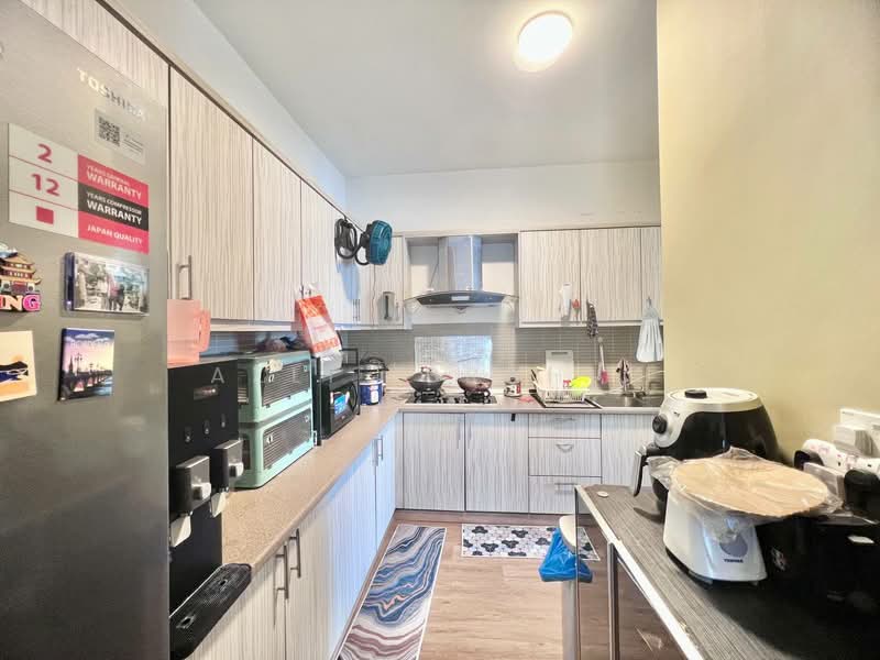 Service Residence for Sale at Saujana Residency - Azli Ibrahim - Kitchen - PropertyGuru.com.my