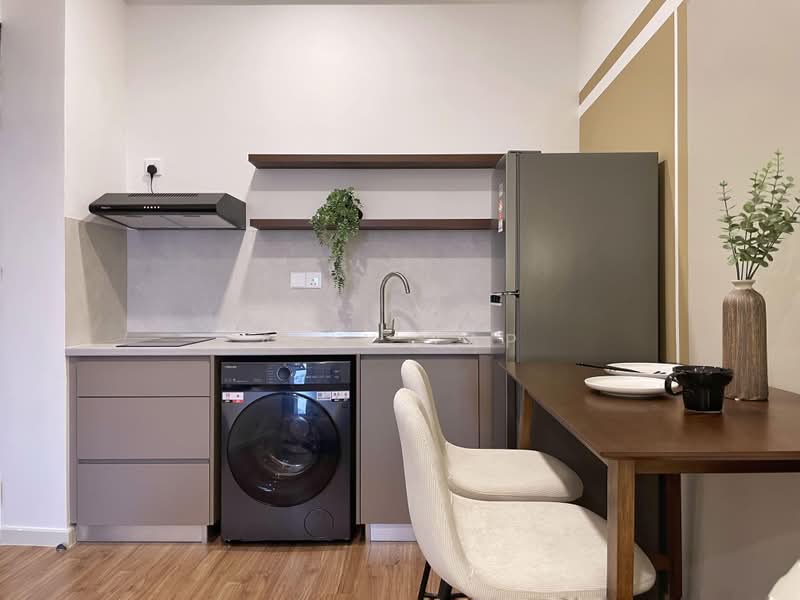 Servis Apartment untuk Disewa di V Residence 2 @ Sunway Velocity - Ally Yap - Kitchen - PropertyGuru.com.my
