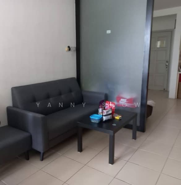 Kondominium untuk Dijual di Platinum Lake PV 10 - Yanny Siow - Living Room - PropertyGuru.com.my