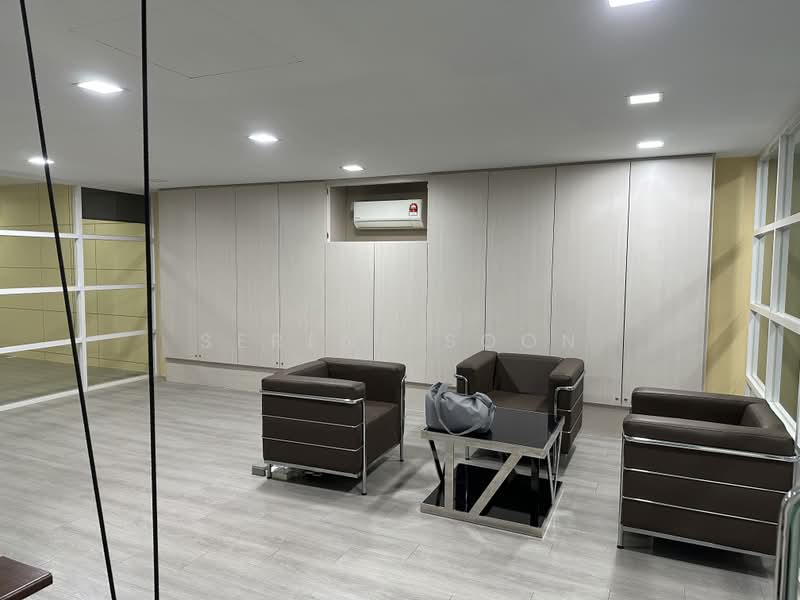 Kedai / Pejabat untuk Dijual di Aman Suria Damansara (Petaling Jaya) - Serene Soon - Waiting area - PropertyGuru.com.my