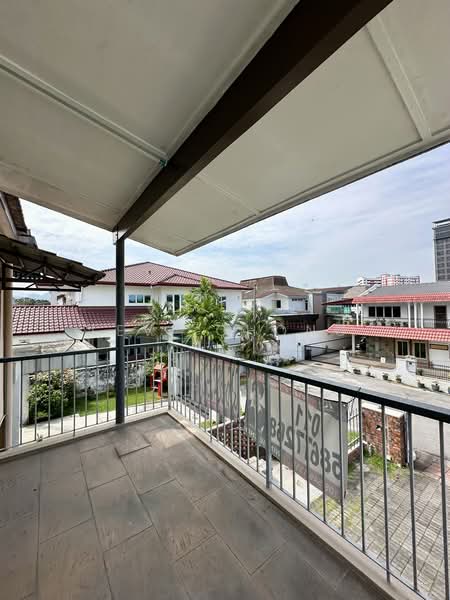Semi-Detached House for Sale in Ipoh (Perak) - Levi Chong - Balcony - PropertyGuru.com.my