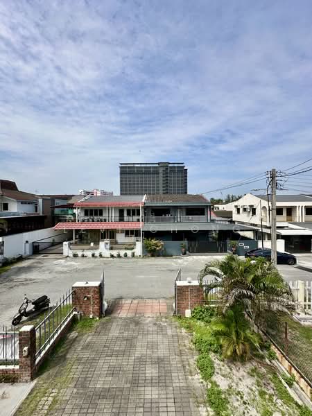 Semi-Detached House for Sale in Ipoh (Perak) - Levi Chong - Exterior - PropertyGuru.com.my