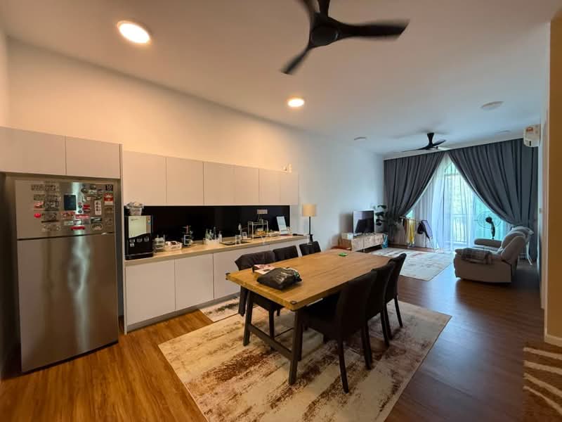 Condominium for Sale at Isle of Kamares - Henry Liew - Kitchen - PropertyGuru.com.my