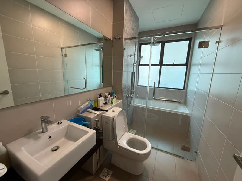 Condominium for Sale at Isle of Kamares - Henry Liew - Bathroom - PropertyGuru.com.my