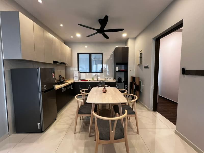 Kondominium untuk Disewa di Bay Laurel @ Country Garden Danga Bay - Stella Narita - Kitchen - PropertyGuru.com.my