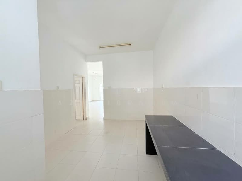 Terraced House for Sale in Taman Dato Demang (Seri Kembangan) - Azli Ibrahim - Interior - PropertyGuru.com.my