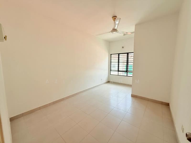 Terraced House for Sale in Taman Dato Demang (Seri Kembangan) - Azli Ibrahim - Interior - PropertyGuru.com.my