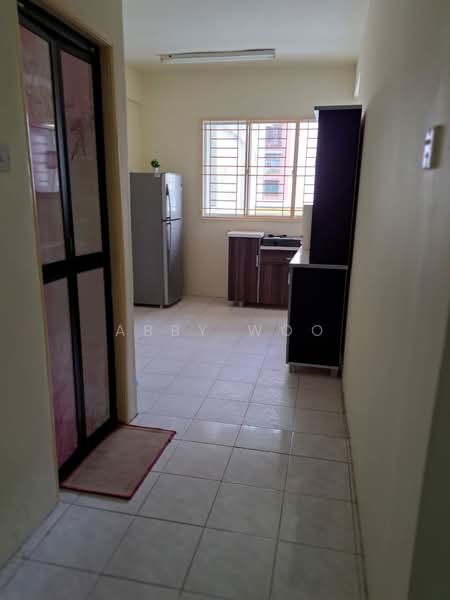 Apartment for Rent at Relau Vista Apartment - Abby Woo - Kitchen - PropertyGuru.com.my