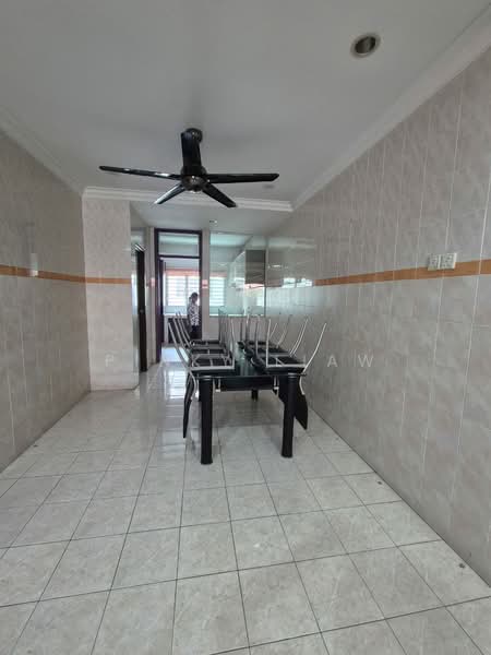 Cluster House for Rent in Bandar Parklands (Klang) - Pinky Liaw - Dining Room - PropertyGuru.com.my
