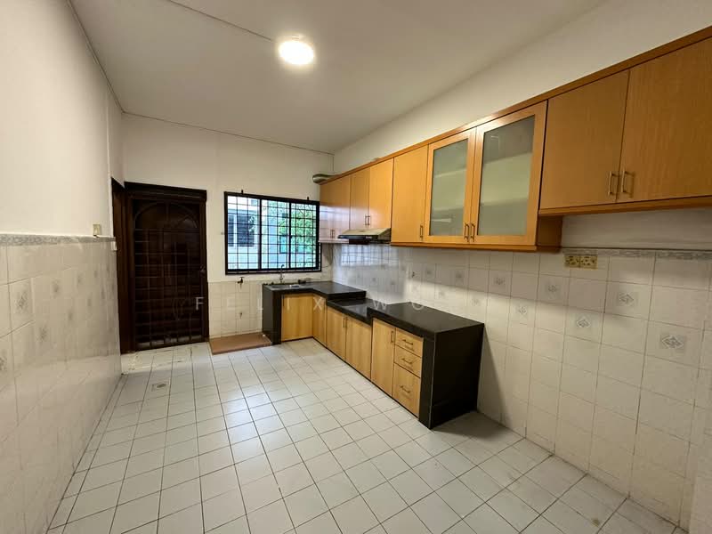 Terraced House for Sale in Taman Bayu Perdana (Klang) - Felix Wong - Kitchen - PropertyGuru.com.my