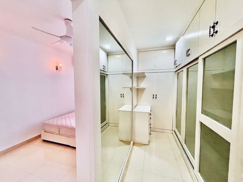 Kondominium untuk Disewa di Royal Domain Sri Putramas 2 - Cyrus Ong - Bedroom - PropertyGuru.com.my