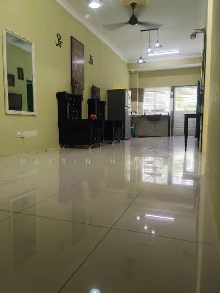 Townhouse for Sale in Kuala Selangor (Selangor) - Nazrin Hakimin - Living Room - PropertyGuru.com.my