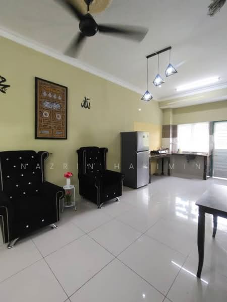 Townhouse for Sale in Kuala Selangor (Selangor) - Nazrin Hakimin - Living Room - PropertyGuru.com.my