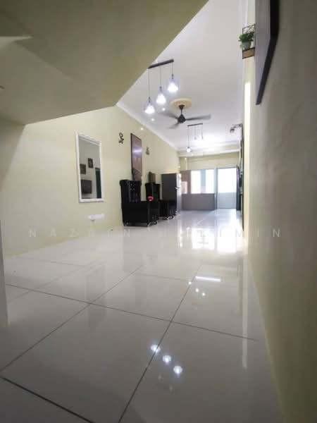 Townhouse for Sale in Kuala Selangor (Selangor) - Nazrin Hakimin - Corridor - PropertyGuru.com.my