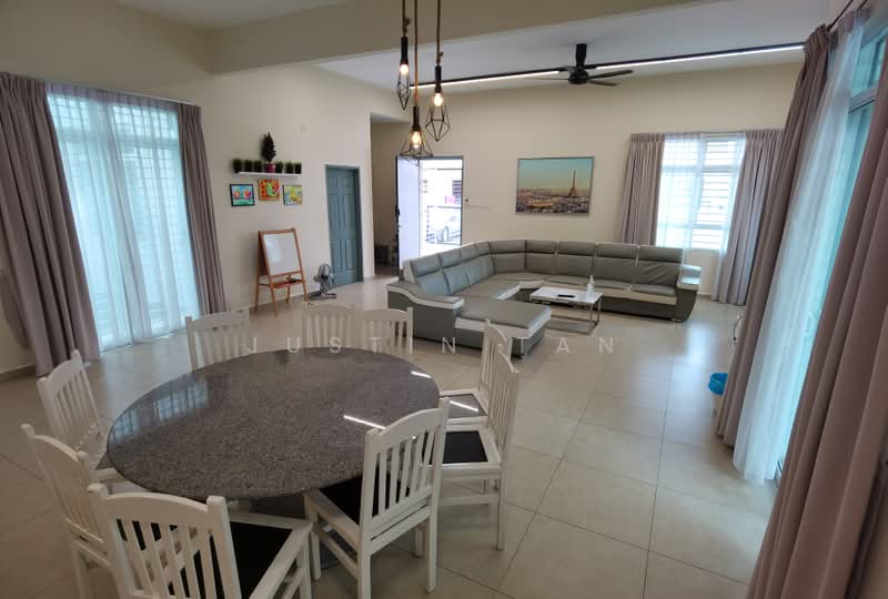 Rumah Berkembar untuk Dijual di Sepang (Selangor) - JUSTIN TAN - Living Room - PropertyGuru.com.my