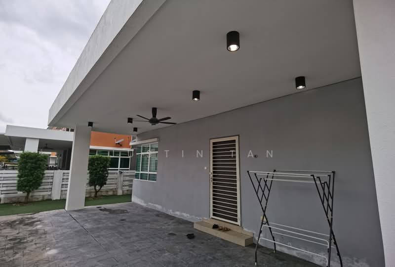 Rumah Berkembar untuk Dijual di Sepang (Selangor) - JUSTIN TAN - Exterior - PropertyGuru.com.my