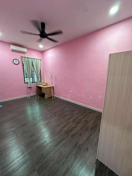 Rumah Teres 2 Tingkat untuk Disewa di Taman Tropika (Kulai) - Noctis Tan - Bedroom - PropertyGuru.com.my